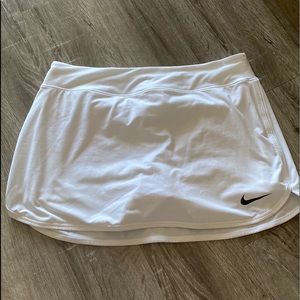 NIKE TENNIS SKIRT